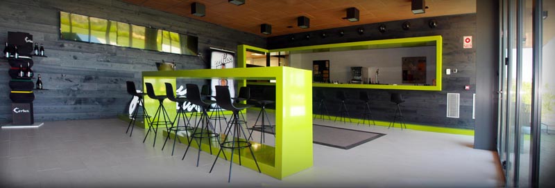Se muestra el bar de la bodega